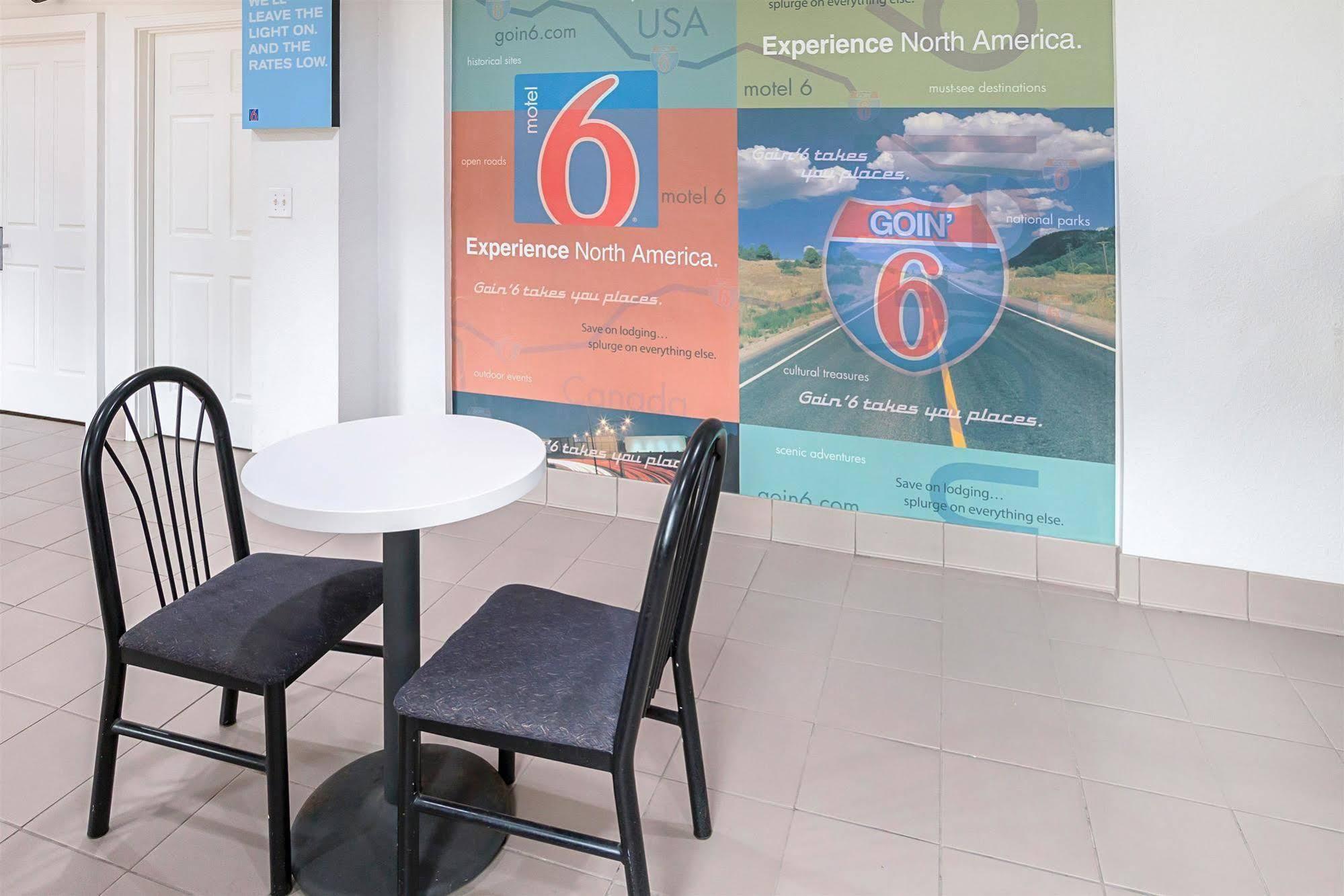 Motel 6-Grand Prairie, Tx - Near Six Flags Drive Exteriör bild