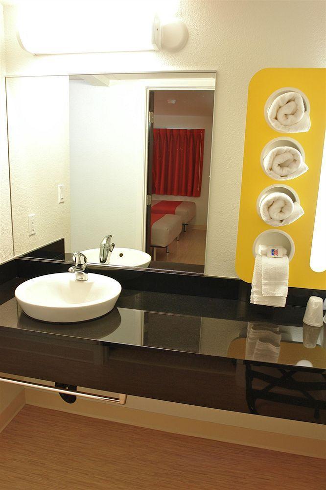 Motel 6-Grand Prairie, Tx - Near Six Flags Drive Exteriör bild
