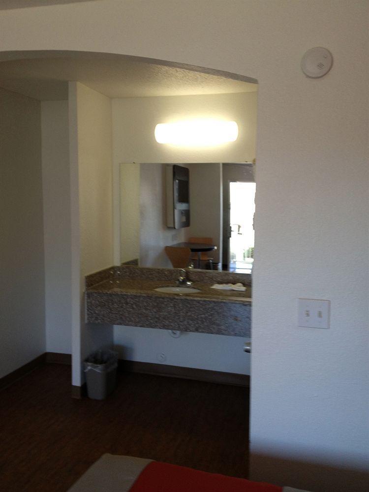 Motel 6-Grand Prairie, Tx - Near Six Flags Drive Exteriör bild