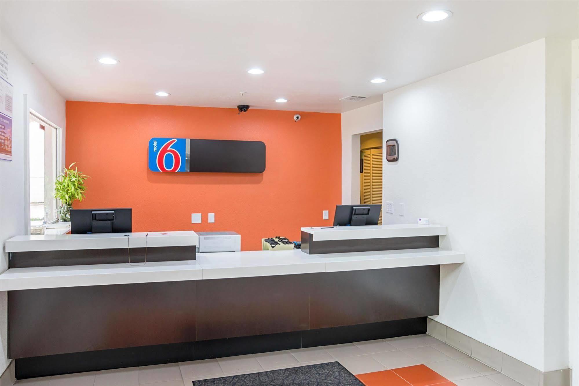Motel 6-Grand Prairie, Tx - Near Six Flags Drive Exteriör bild